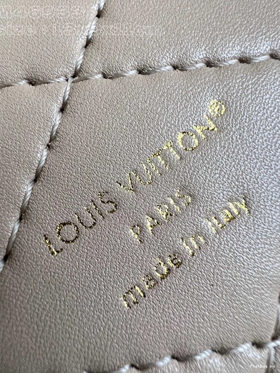 First bag ru Scott-13.5*9*11.5CM LOUIS VUITTON 0814